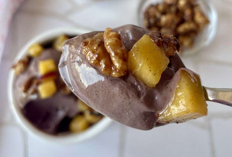 Helado de açaí con melocotón - Recetas - Veritas