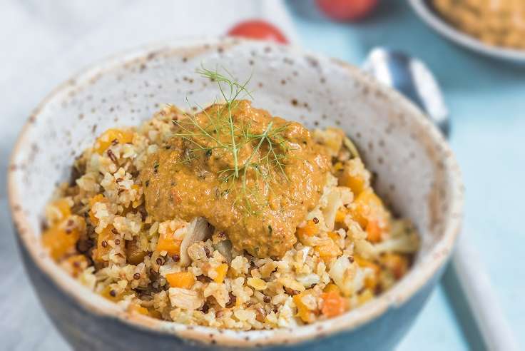 Mix de bulgur y legumbres con pesto rojo - Veritas